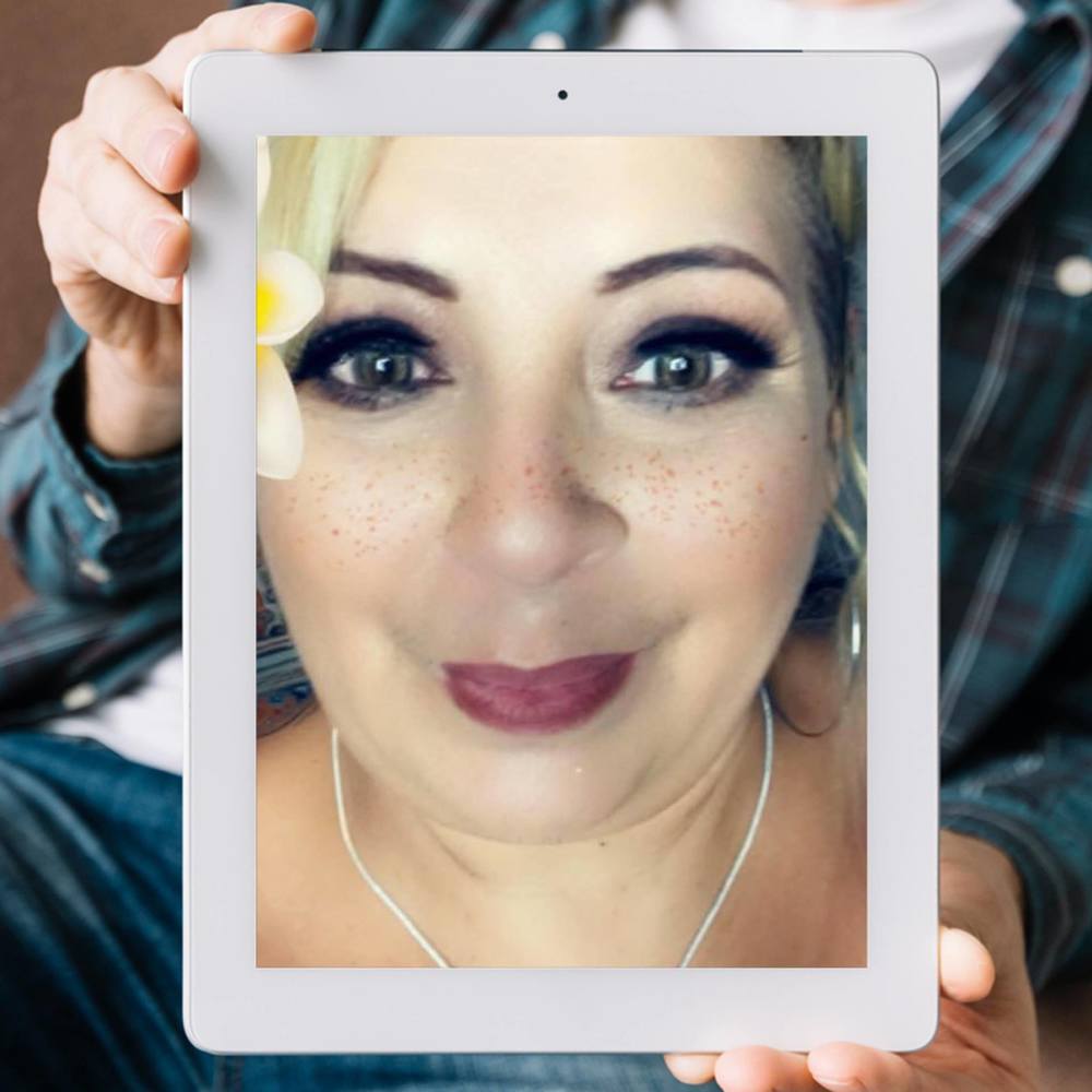Meet your Posher, Rebecca